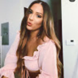 Meet your Posher, Kayla violette